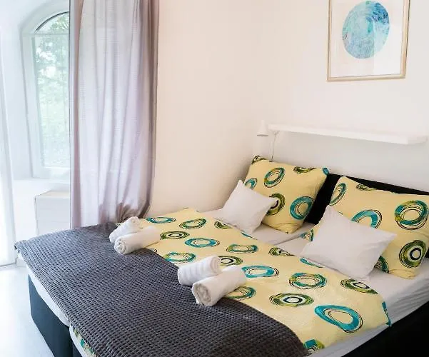 Πανσιόν Kek Hullam Vendeghaz Balatonfüred